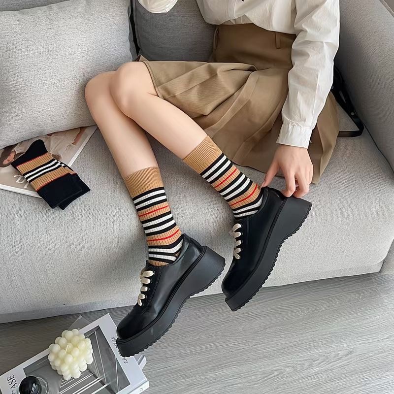 Burberry socks  (7)