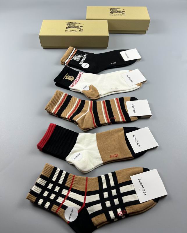 Burberry socks  (9)
