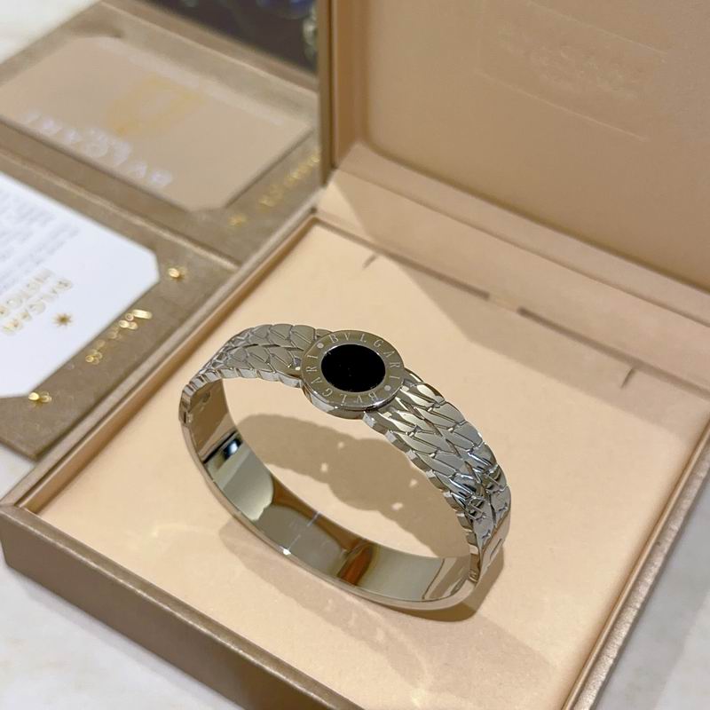 Bvlgari bracelet 06yxh02 (10)