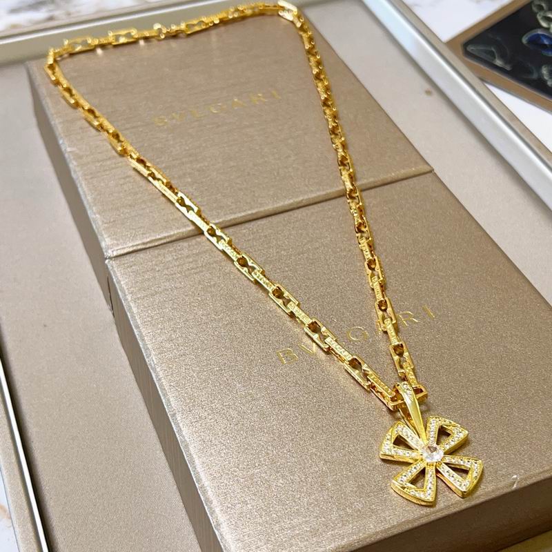 Bvlgari necklace  06yxh04 (5)