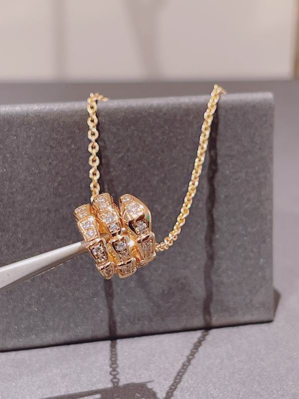 Bvlgari necklace 04yxh07 (5)