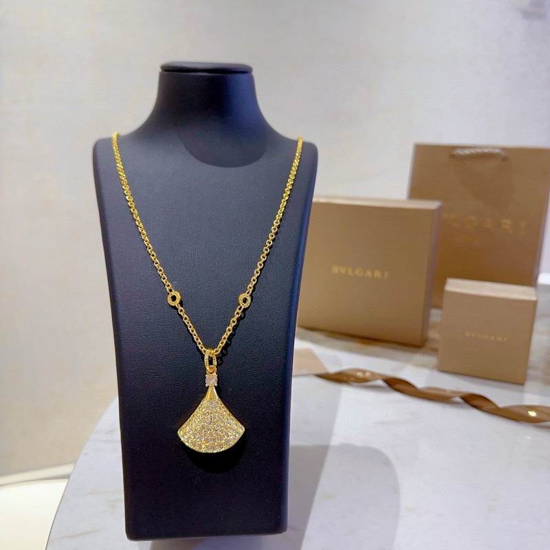 Bvlgari necklace 04yxh11 (2)