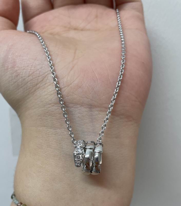Bvlgari necklace 04yxh21 (4)