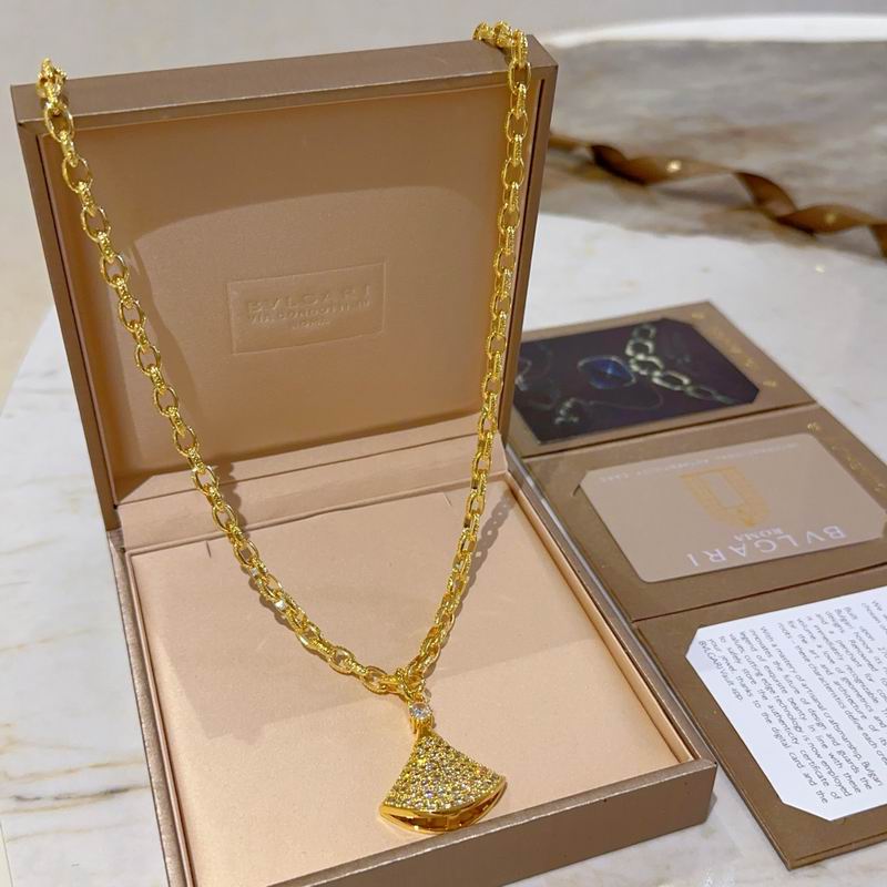 Bvlgari necklace 04yxh23 (3)