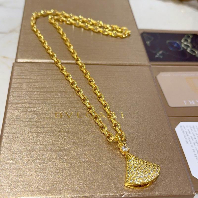Bvlgari necklace 04yxh23 (5)