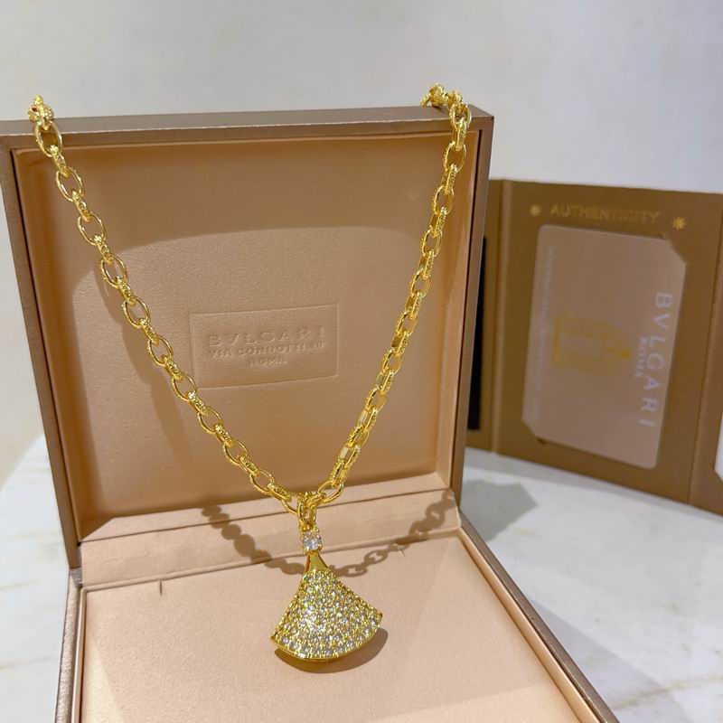 Bvlgari necklace 04yxh23 (7)