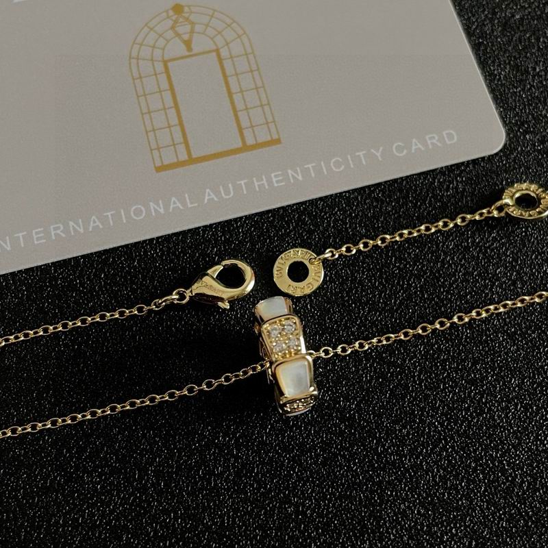 Bvlgari necklace 04yxh25 (4)