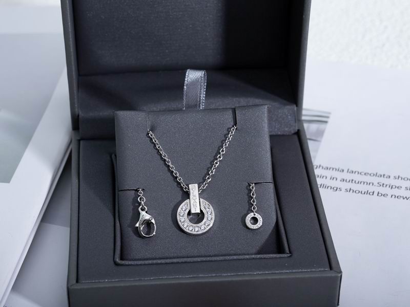 Bvlgari necklace 04yxh42 (11)