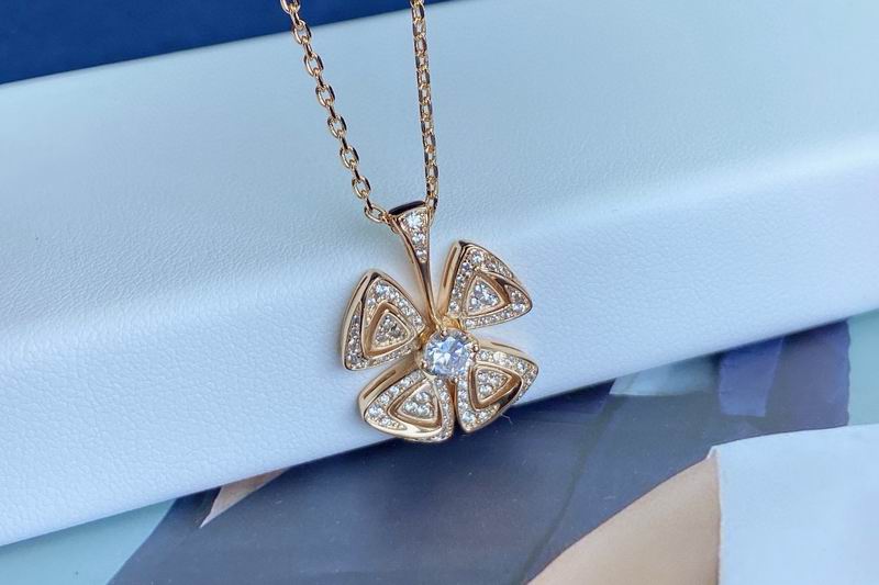 Bvlgari necklace 04yxh45 (1)