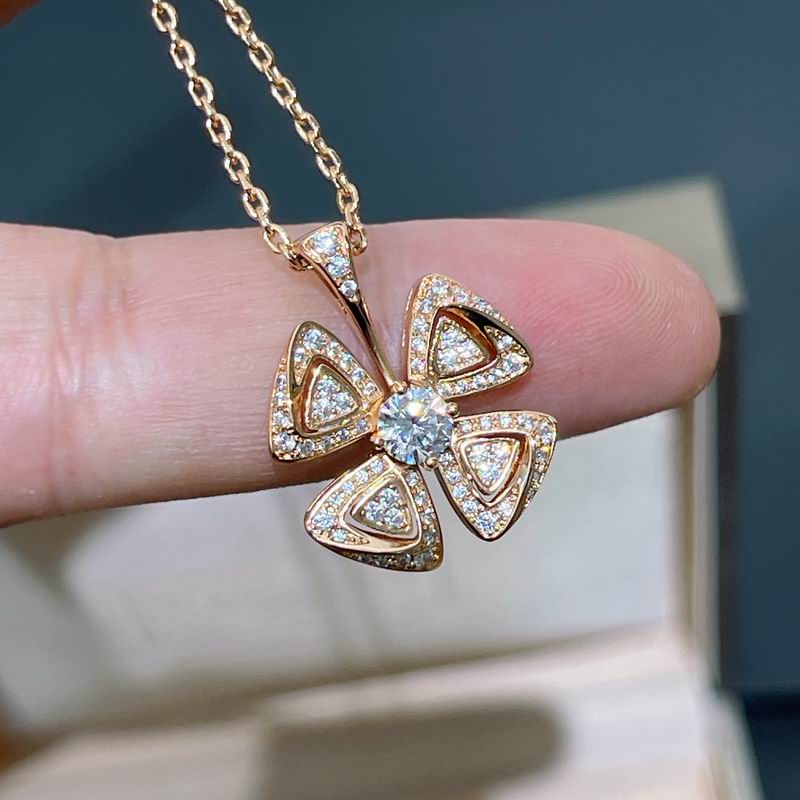 Bvlgari necklace 04yxh45 (3)