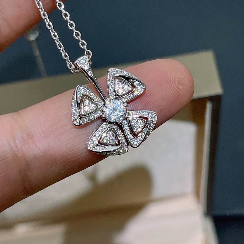 Bvlgari necklace 04yxh45 (5)