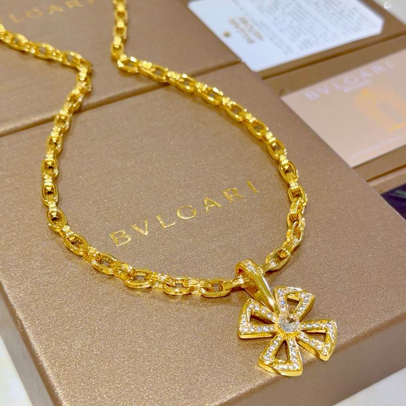 Bvlgari necklace 04yxh46 (3)