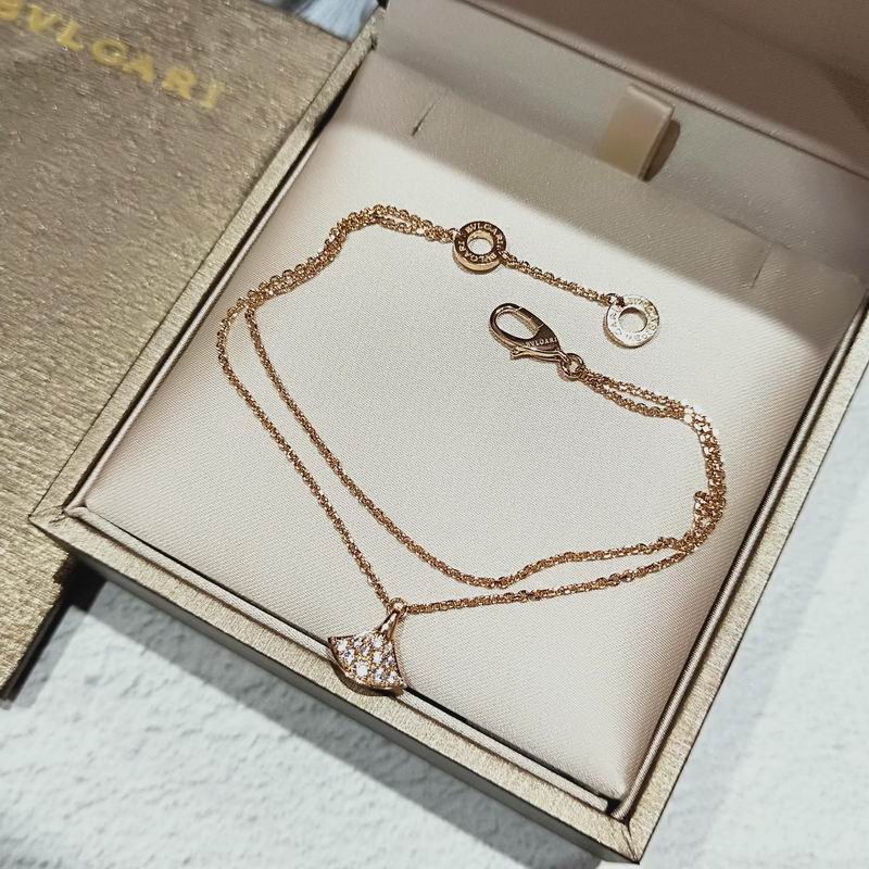 Bvlgari necklace 05yxh01 (1)