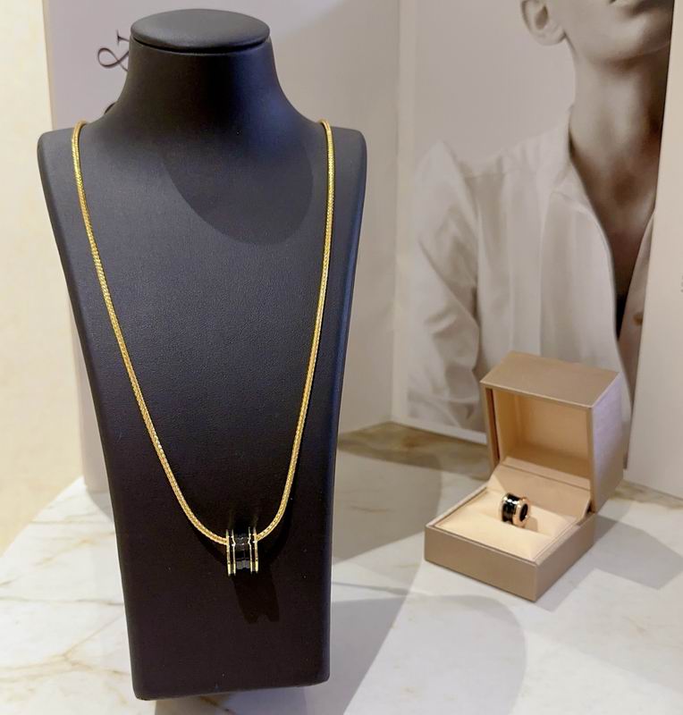 Bvlgari necklace 05yxh06 (4)
