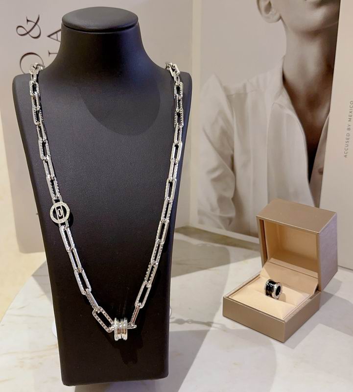Bvlgari necklace 05yxh08 (5)