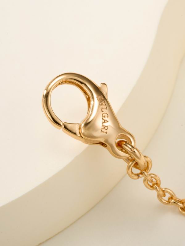 Bvlgari necklace 07yxh08 (10)