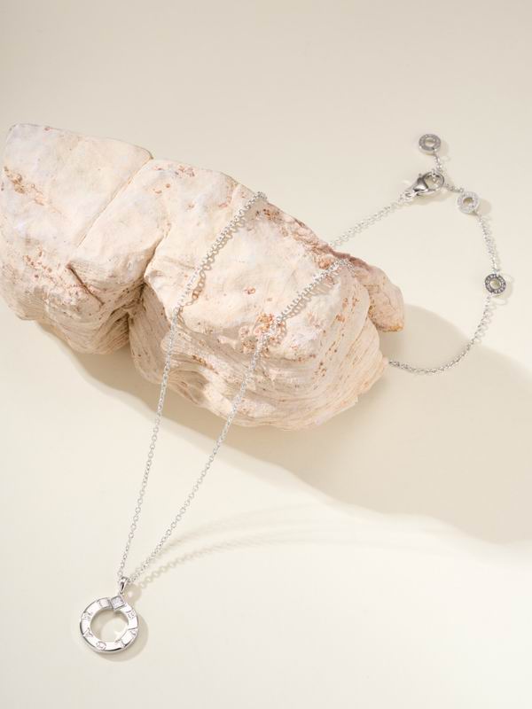 Bvlgari necklace 07yxh08 (6)