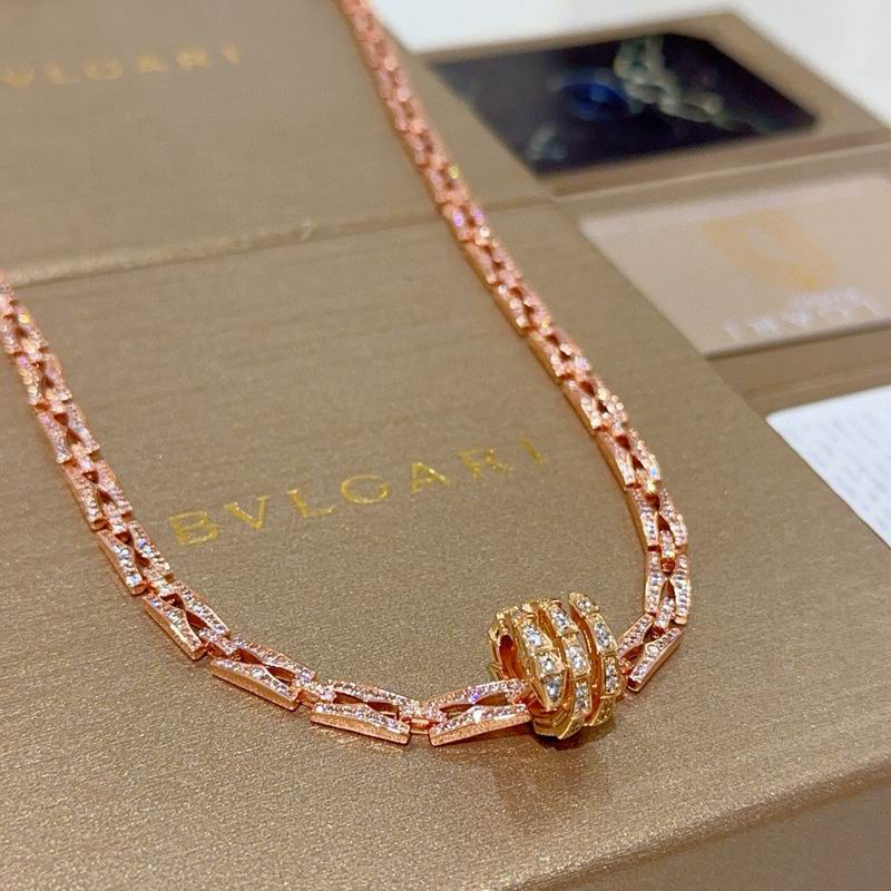 Bvlgari necklace 07yxh11 (6)