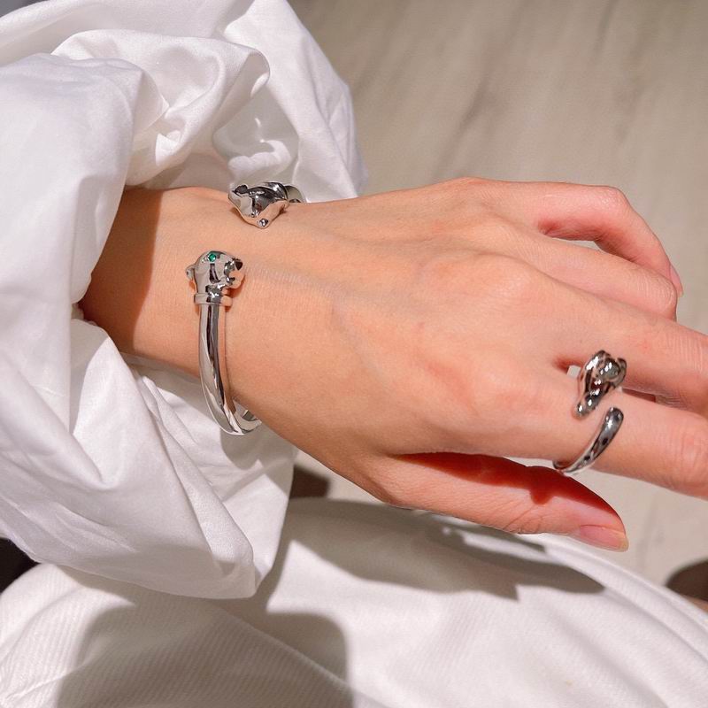 Cartier bracelet 05yxh07 (8)