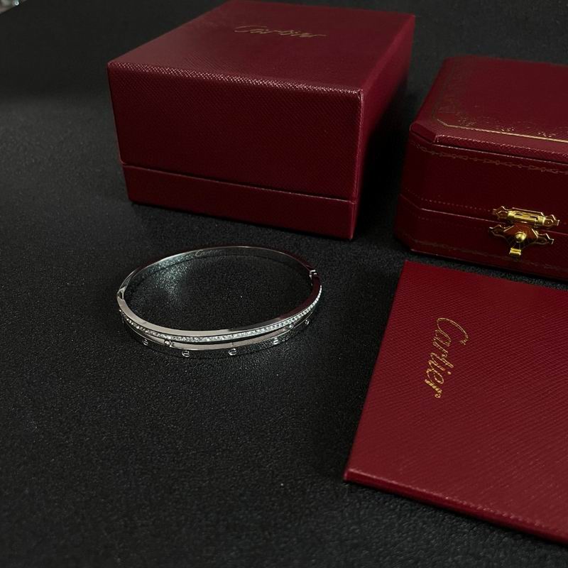 Cartier bracelet 05yxh08 (1)