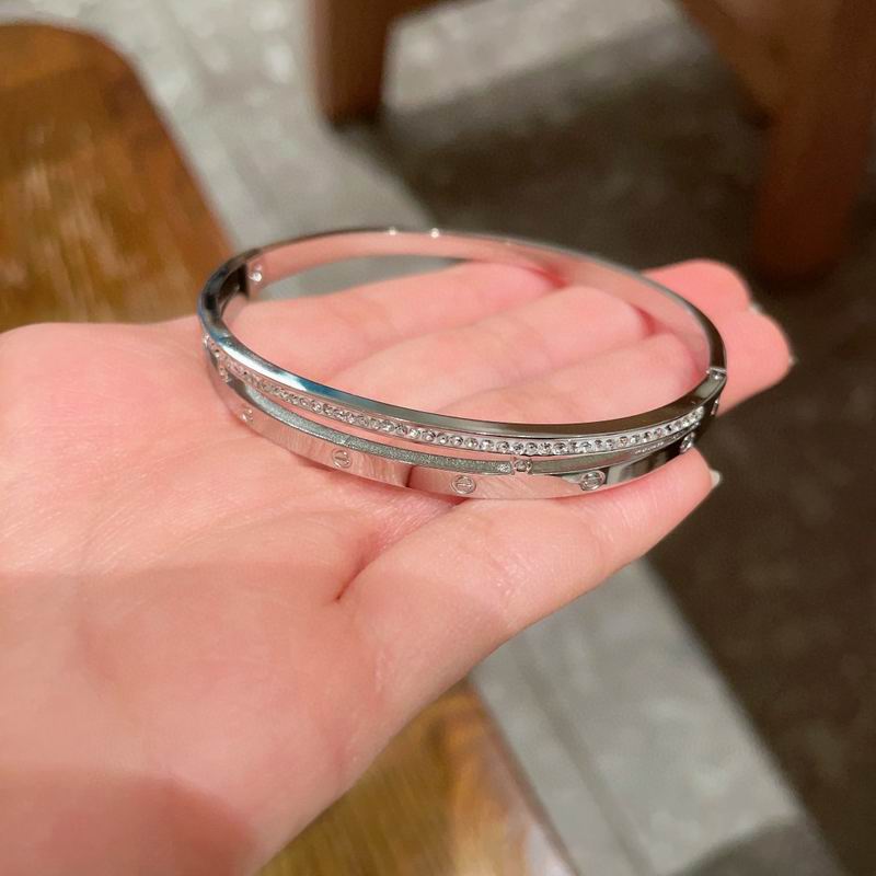 Cartier bracelet 05yxh08 (5)