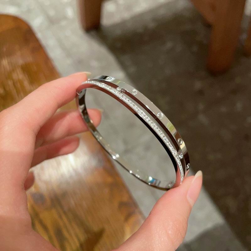 Cartier bracelet 05yxh08 (6)