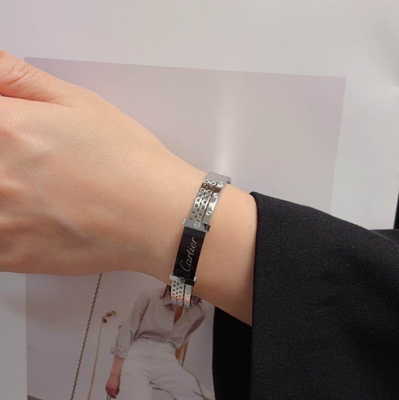 Cartier bracelet 05yxh09 (7)