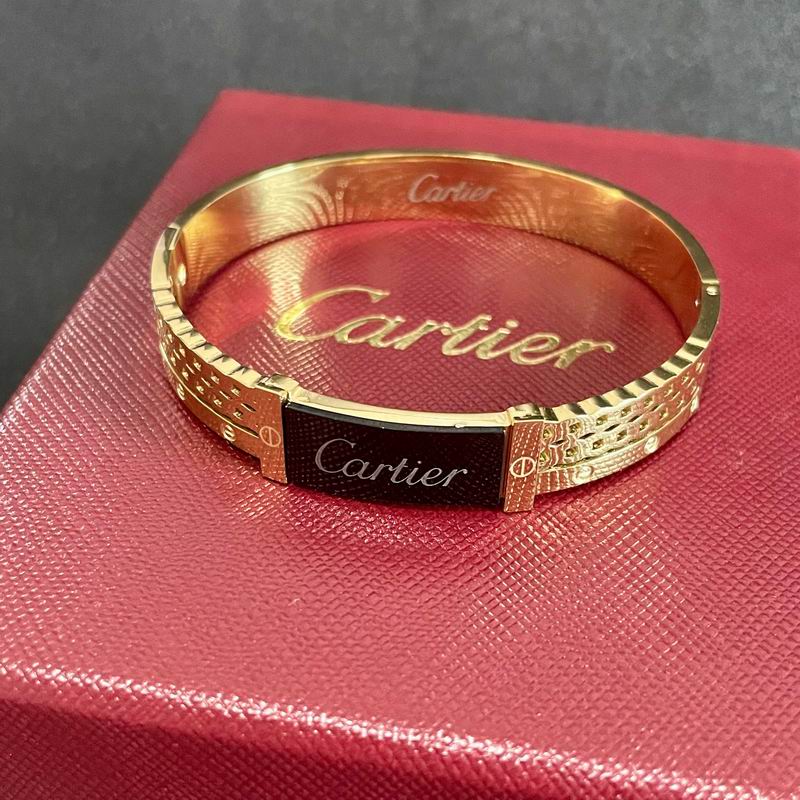 Cartier bracelet 06yxh08 (5)