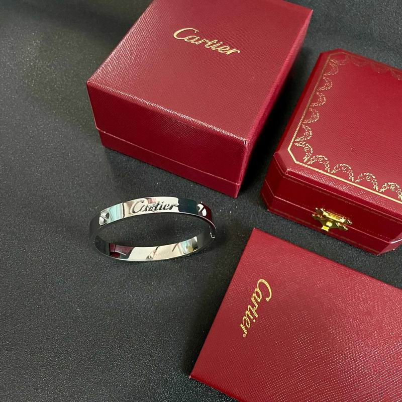 Cartier bracelet 06yxh09 (1)