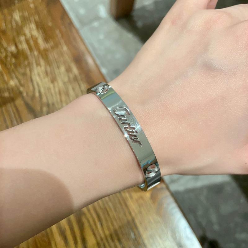 Cartier bracelet 06yxh09 (5)