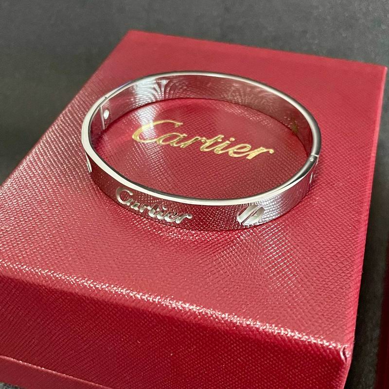 Cartier bracelet 06yxh09 (9)