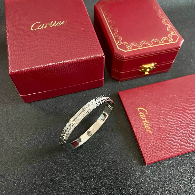 Cartier bracelet 06yxh10 (2)