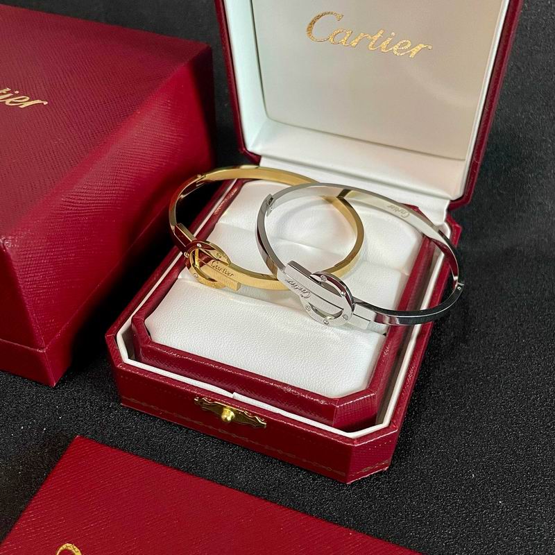 Cartier bracelet 06yxh11 (11)