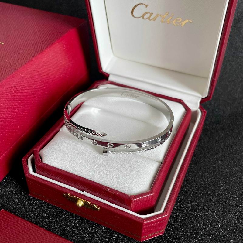 Cartier bracelet 07yxh05 (9)