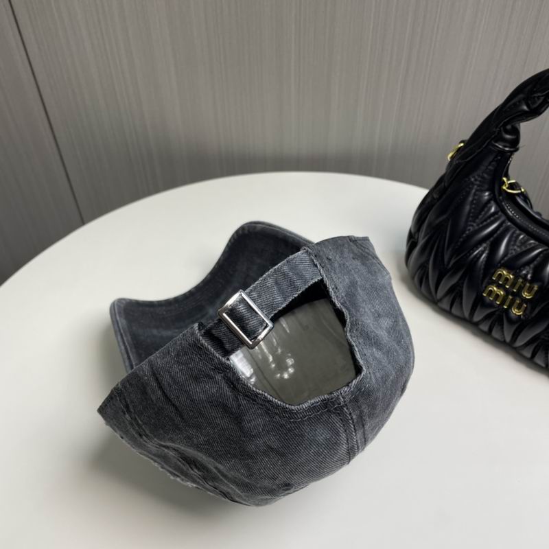 Celine cap dx (34)