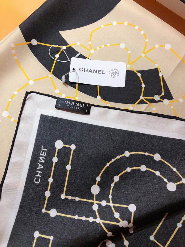 Chanel  silk scarf 90X90cm E (1)