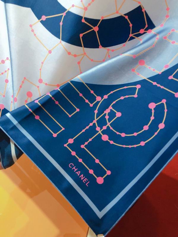 Chanel  silk scarf 90X90cm E (11)