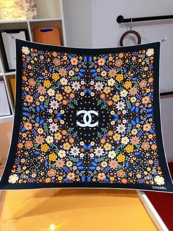 Chanel  silk scarf 90X90cm E (13)