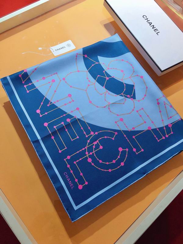 Chanel  silk scarf 90X90cm E (14)