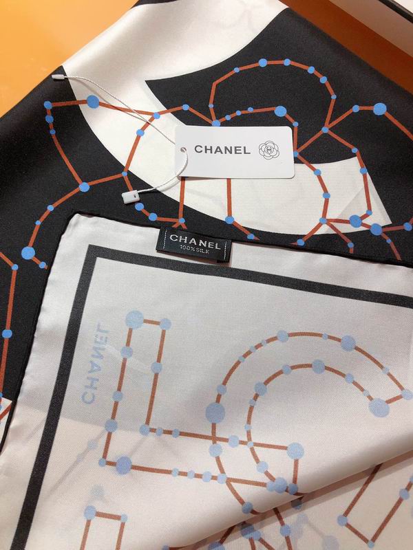 Chanel  silk scarf 90X90cm E (19)