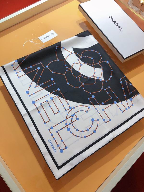 Chanel  silk scarf 90X90cm E (21)
