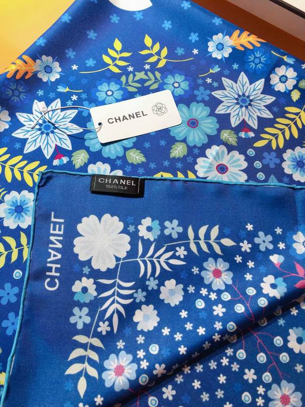 Chanel  silk scarf 90X90cm E (5)