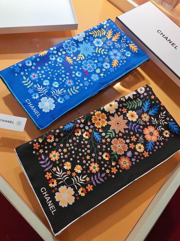 Chanel  silk scarf 90X90cm E (8)