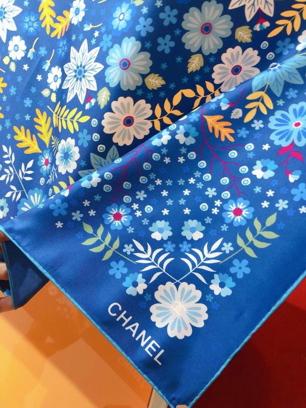 Chanel  silk scarf 90X90cm E (9)