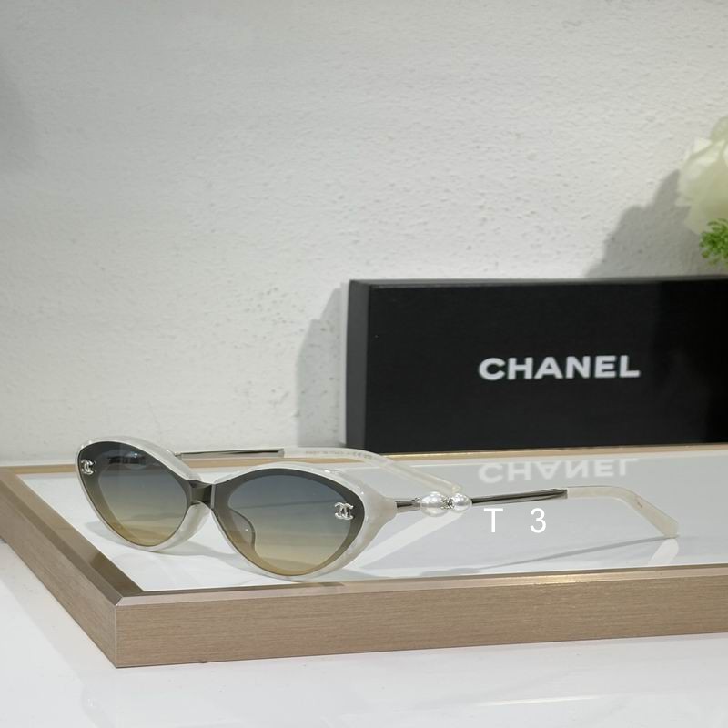 Chanel A95101 56 18-145 c01