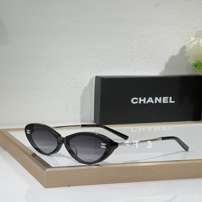Chanel A95101 56 18-145 c07