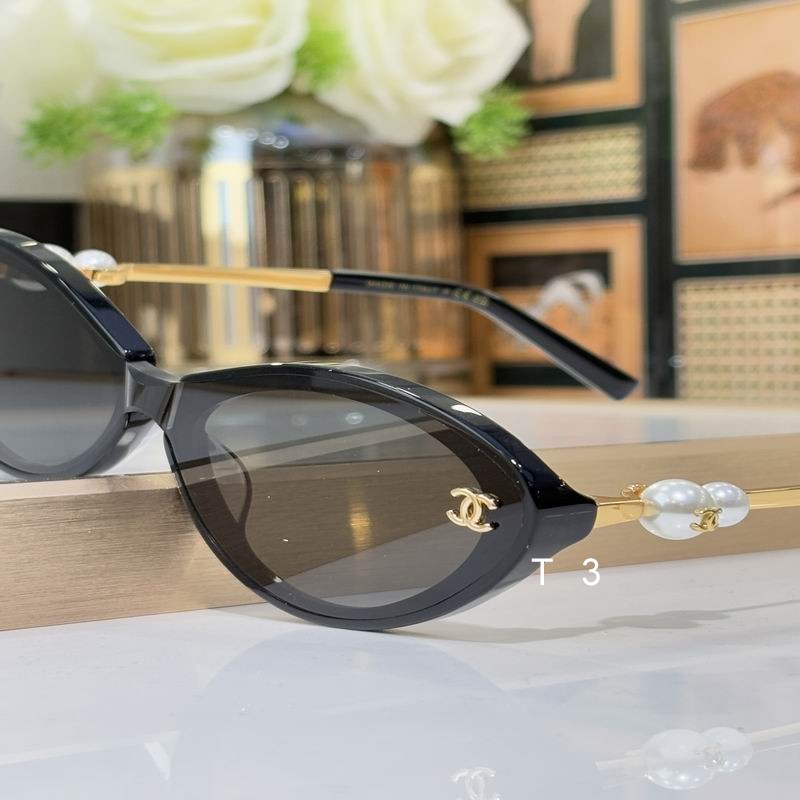 Chanel A95101 56 18-145 c08