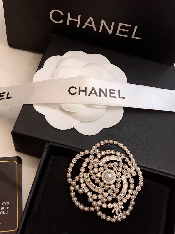 Chanel Brooch 05yxh02 (1)
