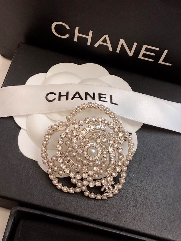 Chanel Brooch 05yxh02 (5)