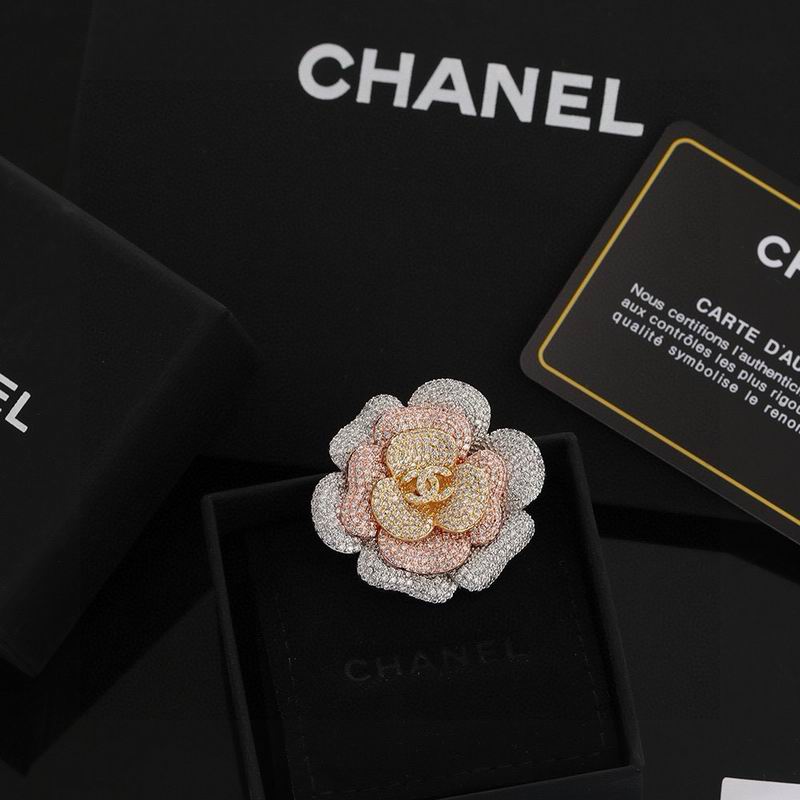 Chanel Brooch 05yxh03 (5)